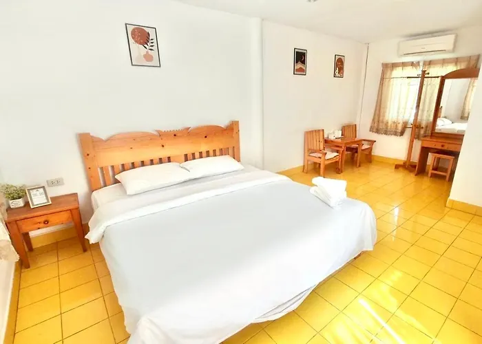 The Golden View รีสอร์ท *
