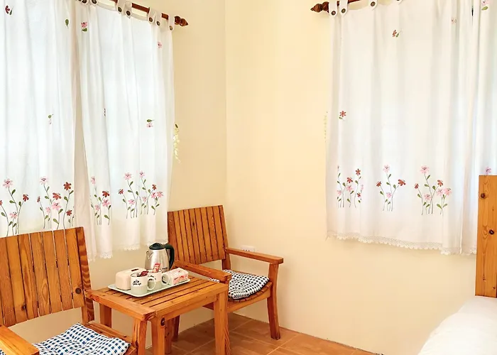 รีสอร์ท The Golden View *