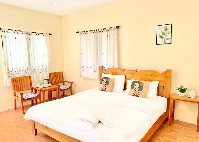 The Golden View รีสอร์ท